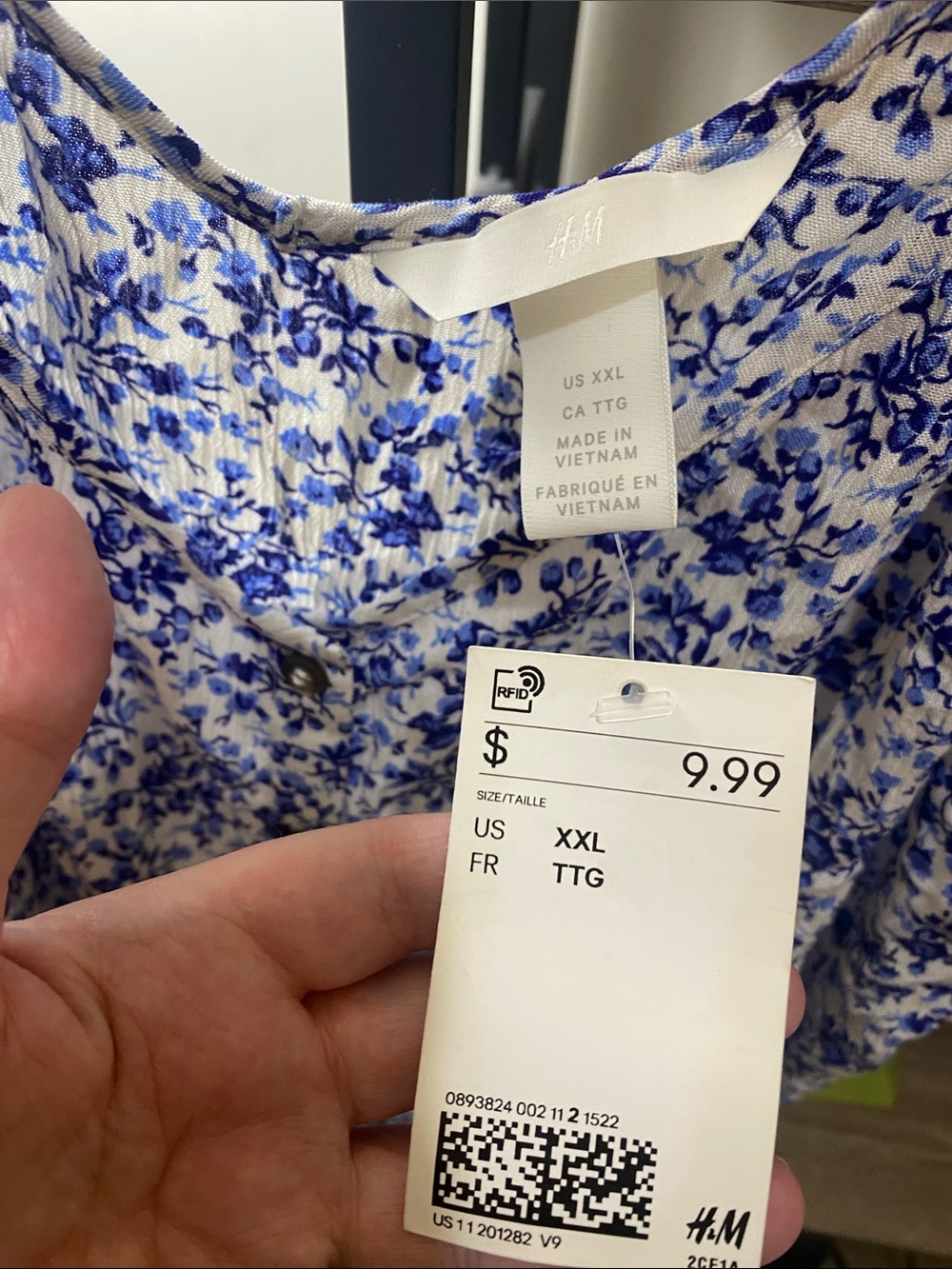 H&M White and Blue Floral Button-Front Camisole Tank - Picture 3 of 3